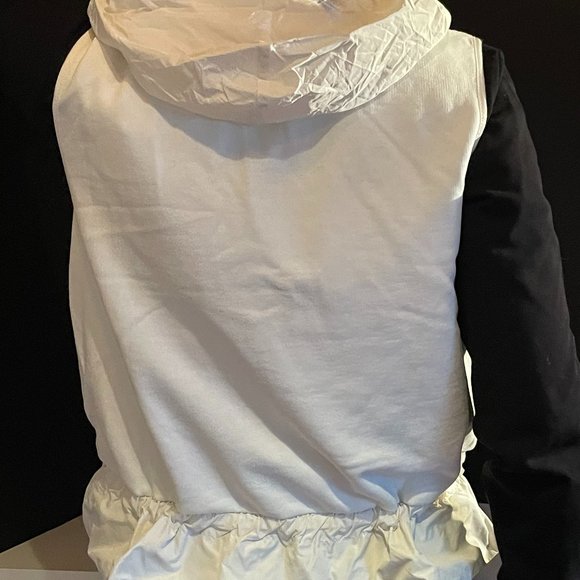 Authentic Moncler White Down Panel Vest - Picture 7 of 14